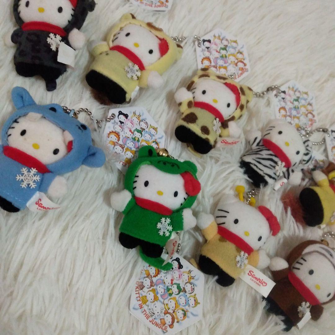 サンリオ　ハローキティ　ジャングルキティ　スノーバージョン　マスコット