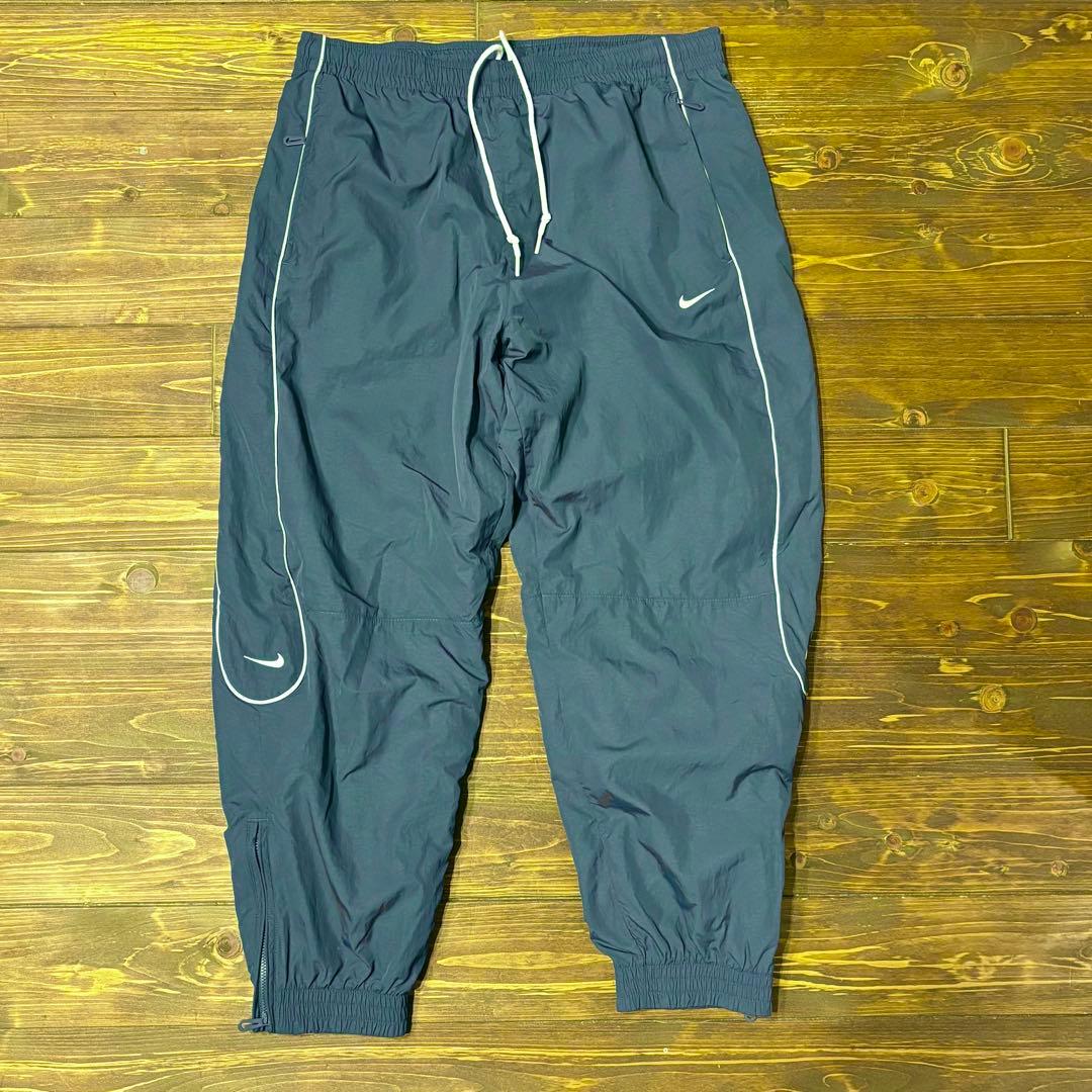 ナイキ ソロ スウッシュ ウーブン トラック ジャケット パンツ セットアップ