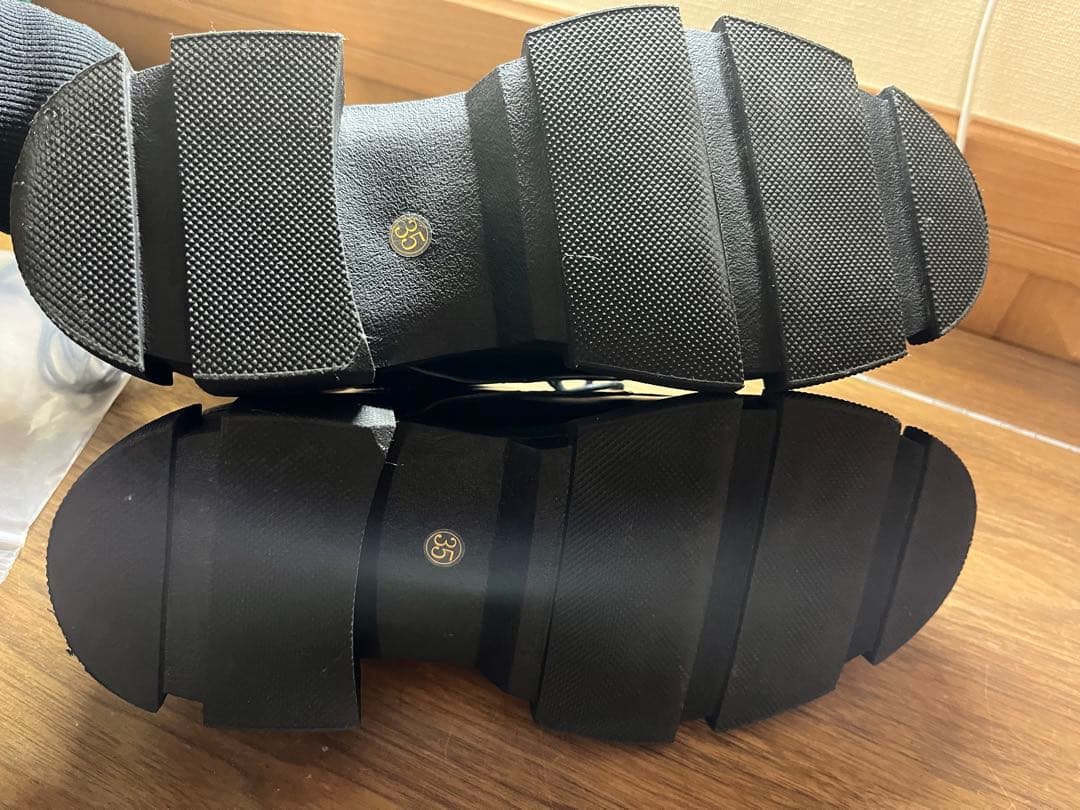 MANA ブラック 厚底レースアップシューズ　35サイズ