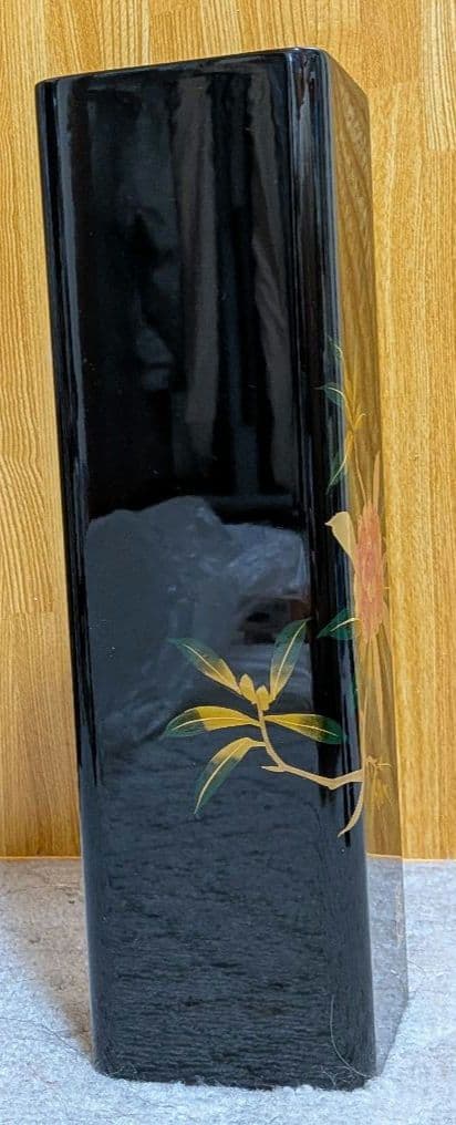 漆器 花瓶 黒色 花柄 台付