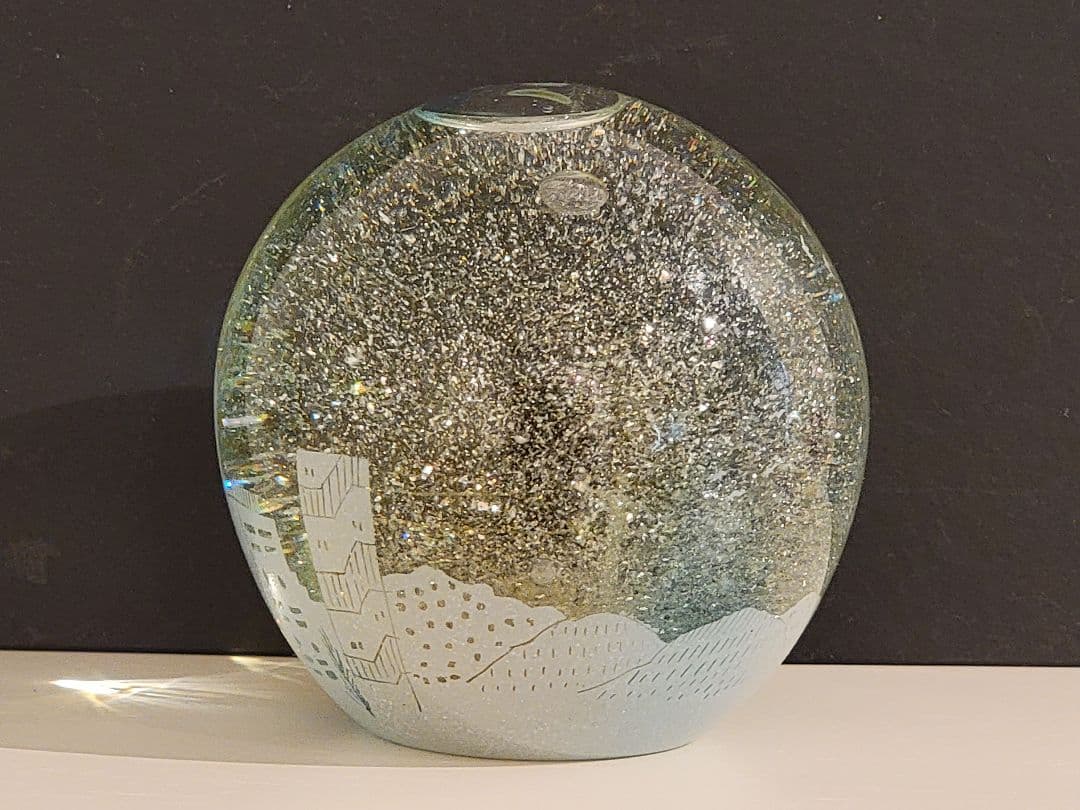 金津沙矢香さん　スノードーム