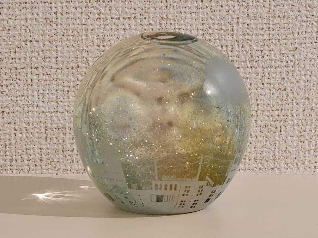 金津沙矢香さん　スノードーム