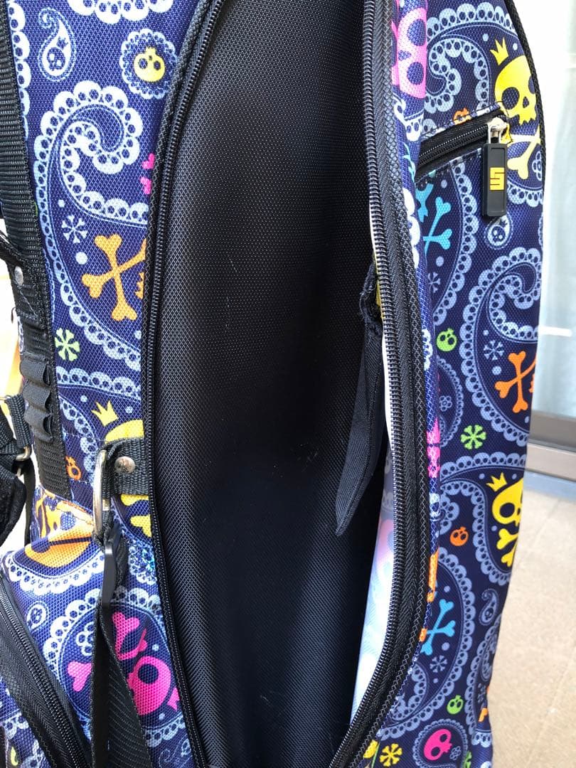 LOUDMOUTH カラフルスカルキャディバッグ