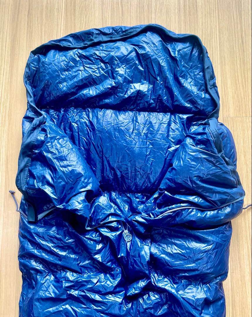 ダウンシュラフ1.2kg アウトドア・オートキャンプに快適 ぬくぬくで眠れる‼️