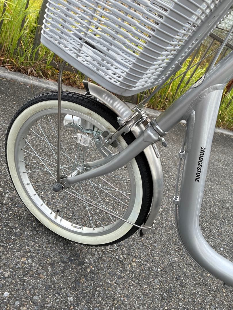 影*様 ブリヂストンの三輪自転車「ブリヂストンワゴン（BW13）