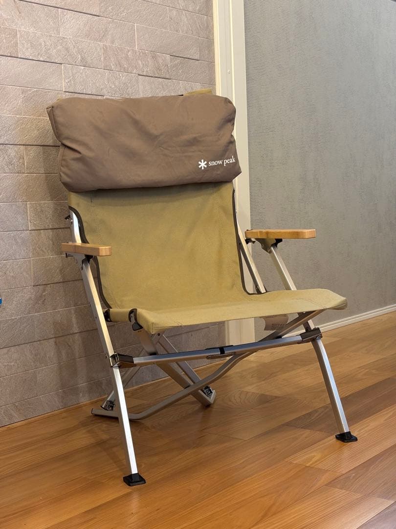 peak 椅子 ローチェア30カーキ 枕付き