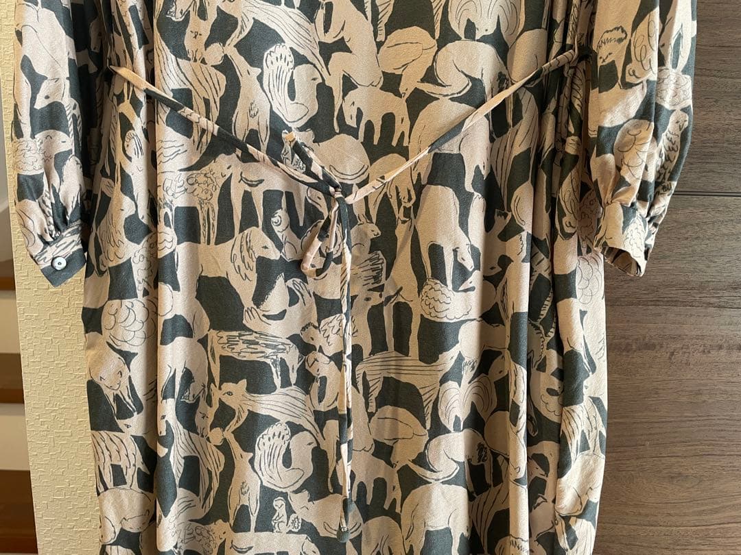 mina perhonen life puzzle動物柄 長袖 ひざ丈ワンピース