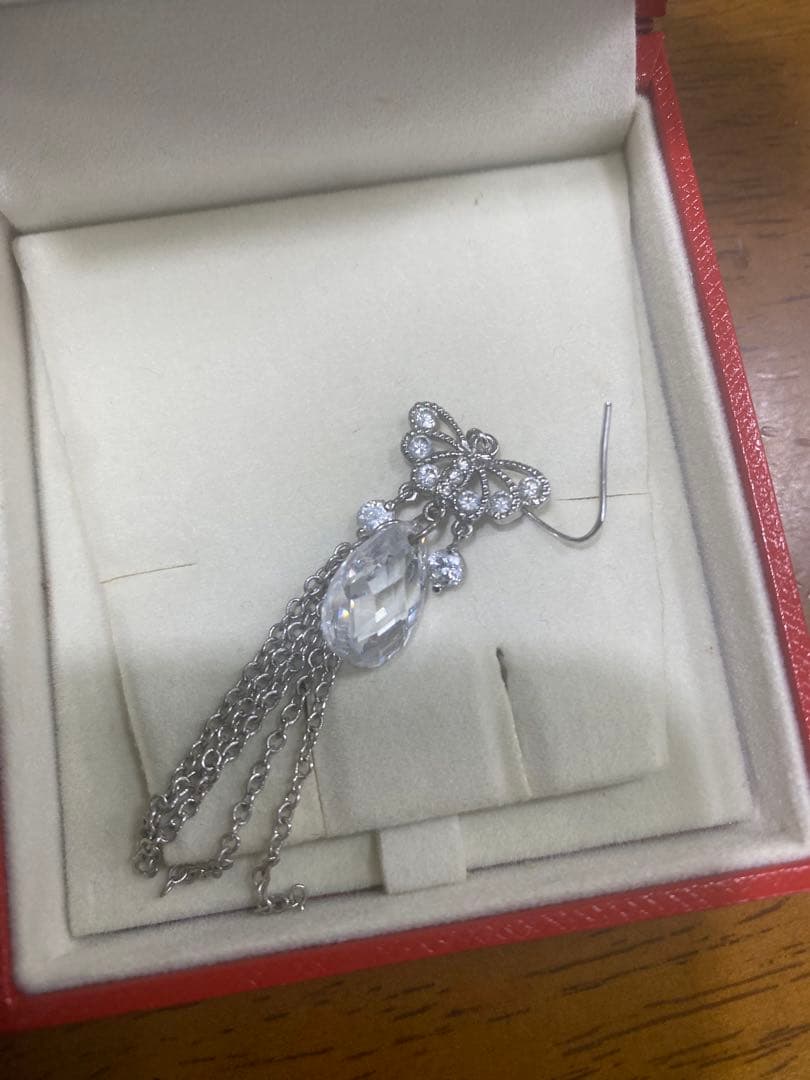 ダイヤモンド　0.5ct 片耳ピアス