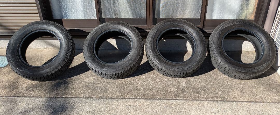 ダンロップ　スタッドレスタイヤ 215/65R16　4本セット