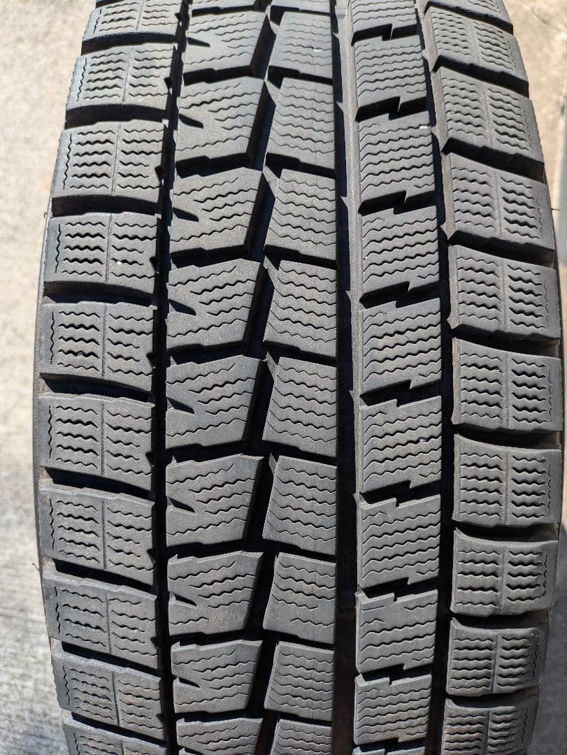 ダンロップ　スタッドレスタイヤ 215/65R16　4本セット
