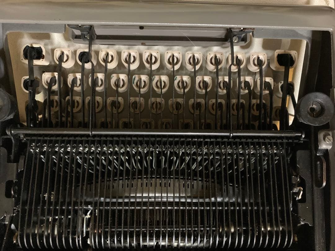 語タイプライター 動作確認済  Futura 800