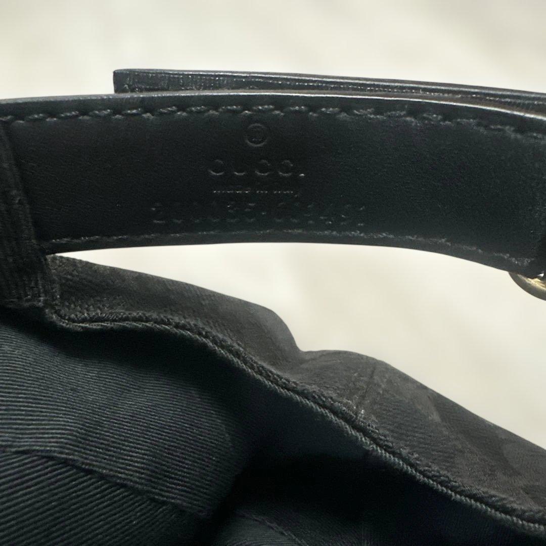 gucci 黒　キャップ　gg