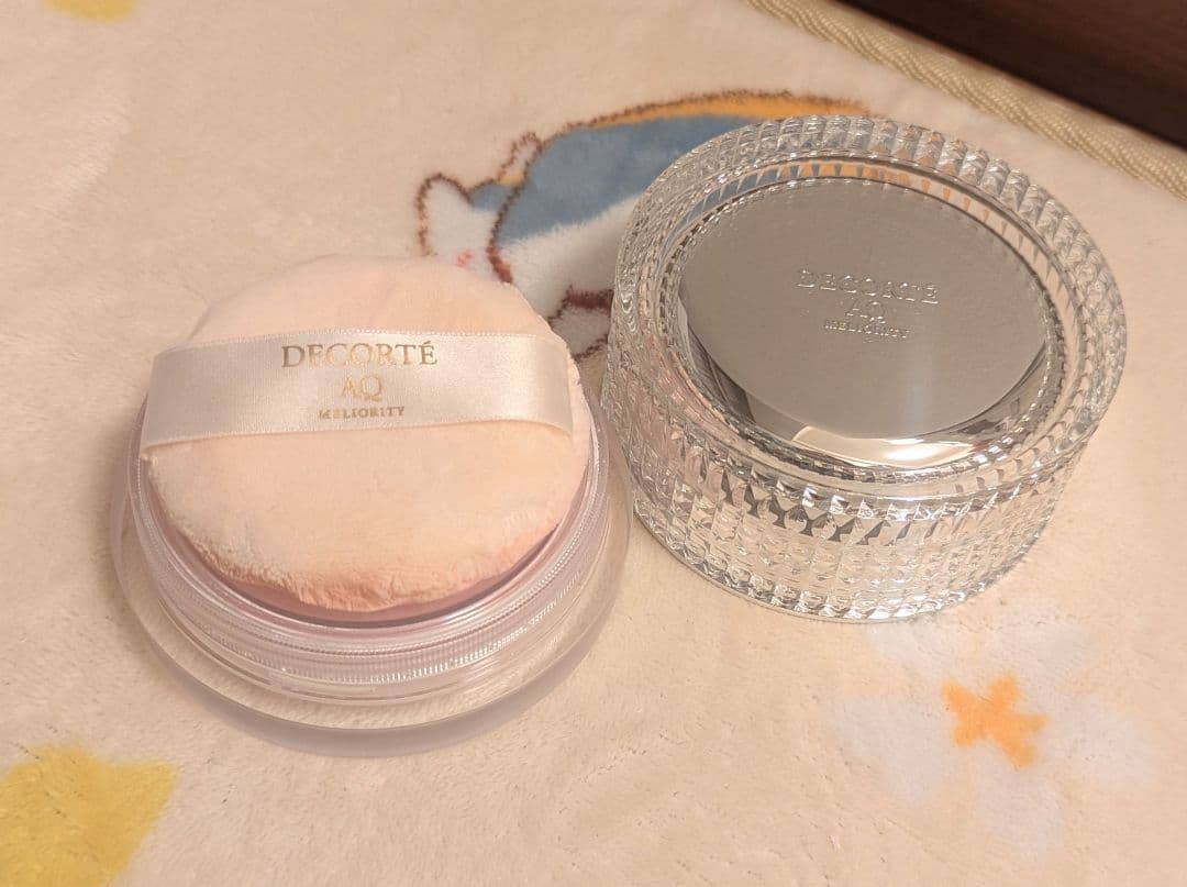 コスメデコルテ　AQミリオリティフェイスパウダー n