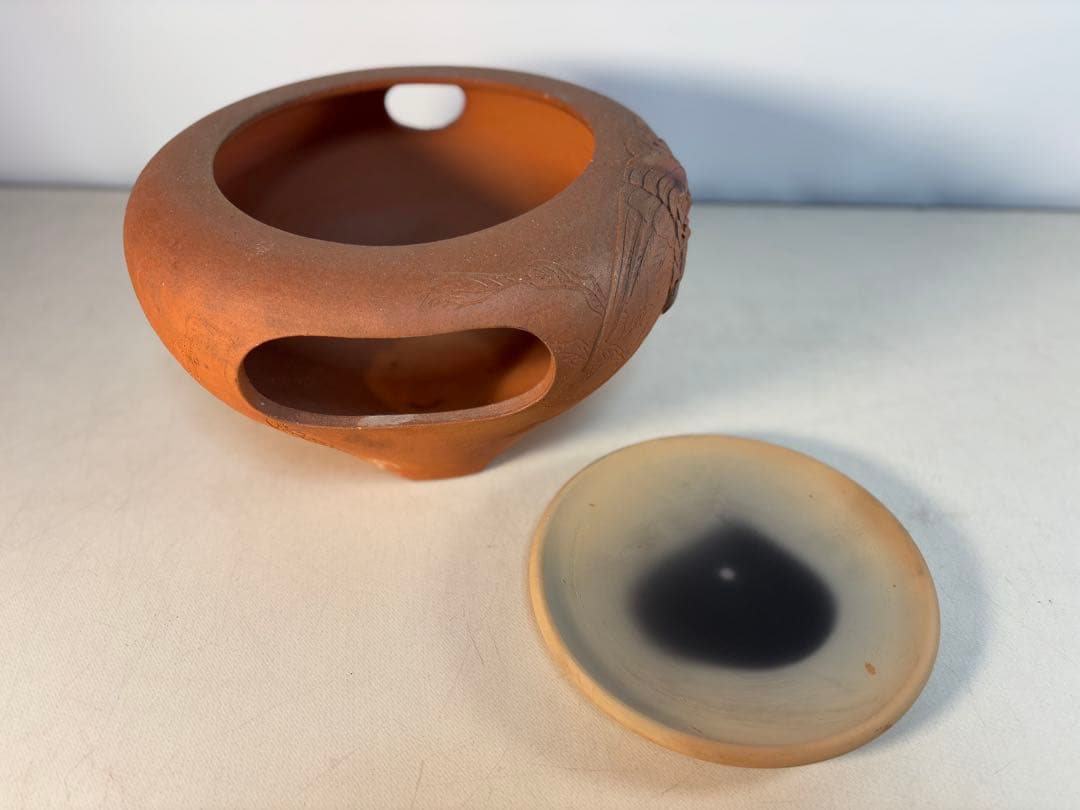 陶器製茶道具 鳳凰風炉　茶釜　敷板(皿)付き