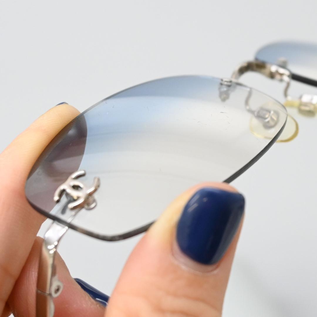 ■ 46548★年 シャネル サングラス ココマーク シルバー×ブルー