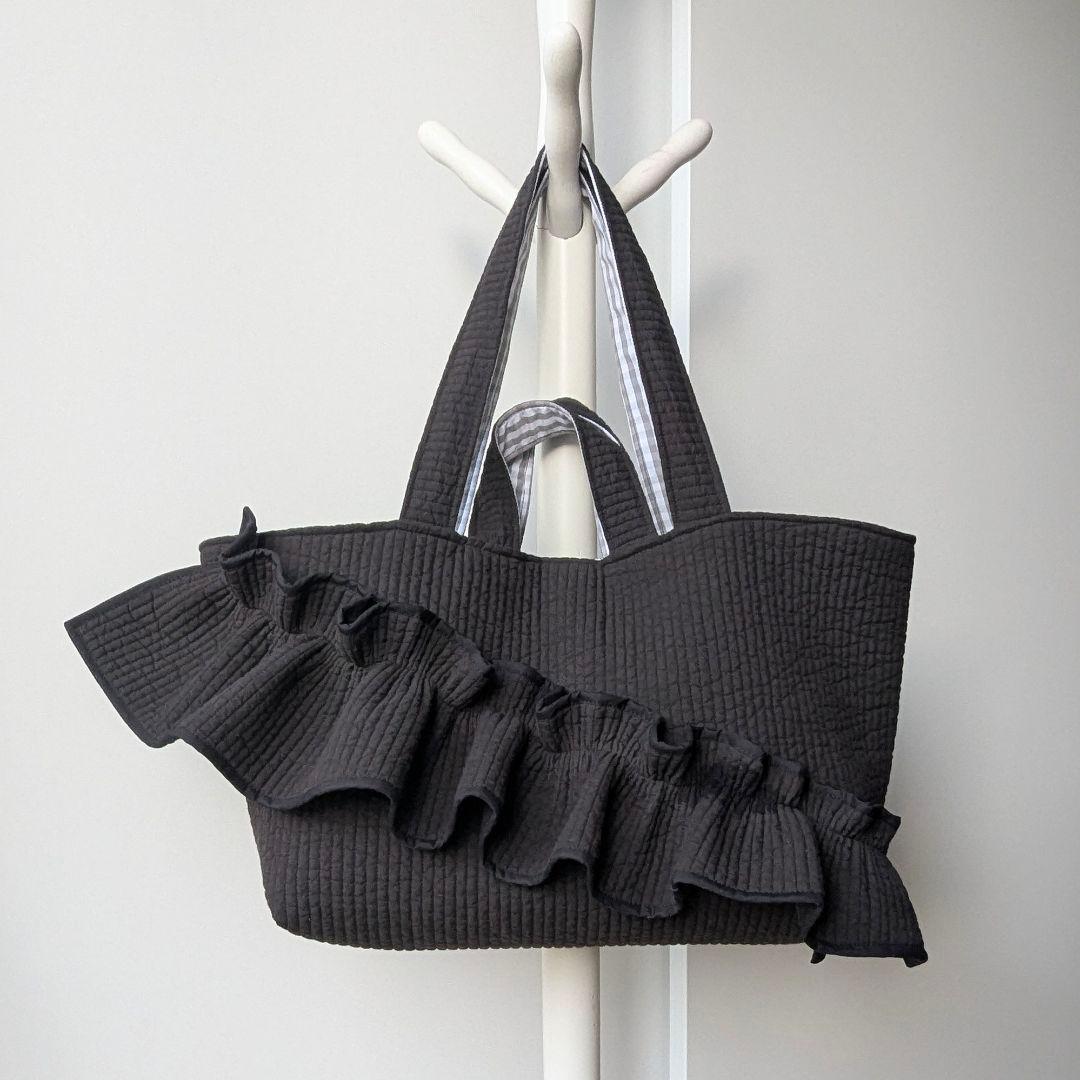 えり。 ヌビバッグ 大きめサイズ フリル マザーズバッグ ハンドメイド
