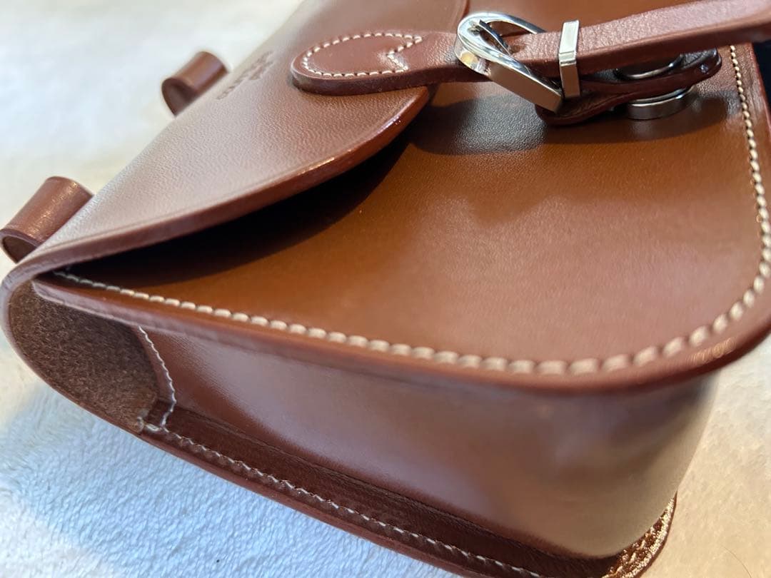 クレージュ　ブラウンレザー　ウエストポーチ