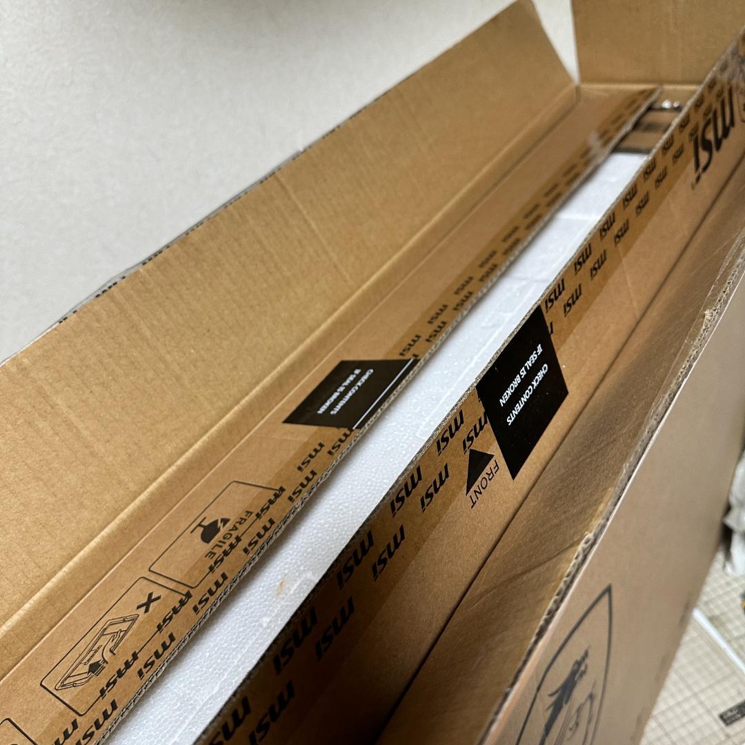 240Hz対応 31.5型 ゲーミングモニター