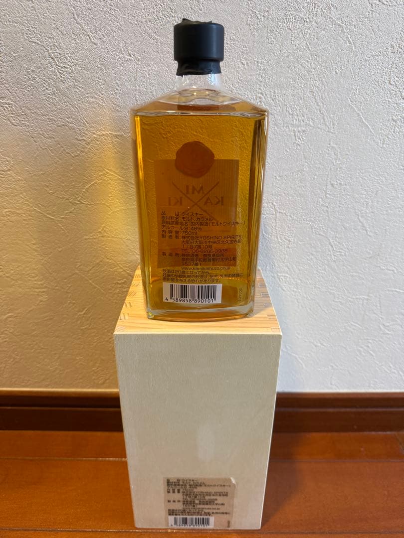 KAMIKI シングルモルトウイスキー 吉野杉樽熟成　化粧箱