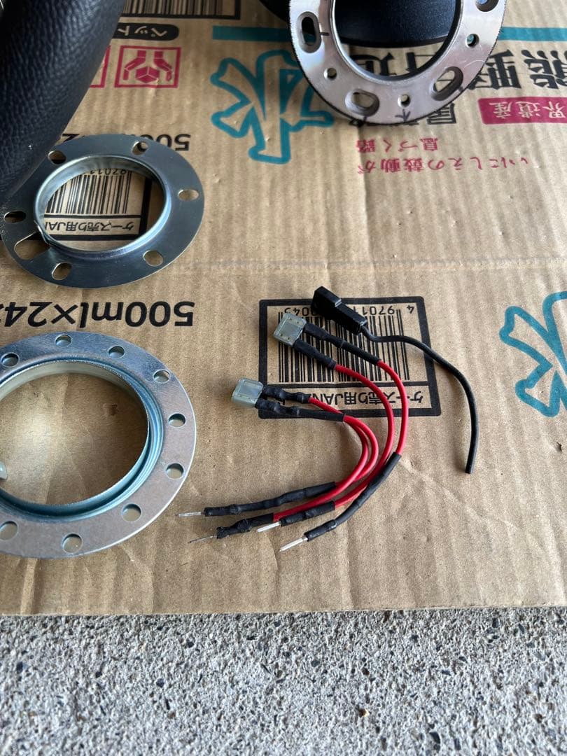 アバルト　MOMO ステアリング ボスセット