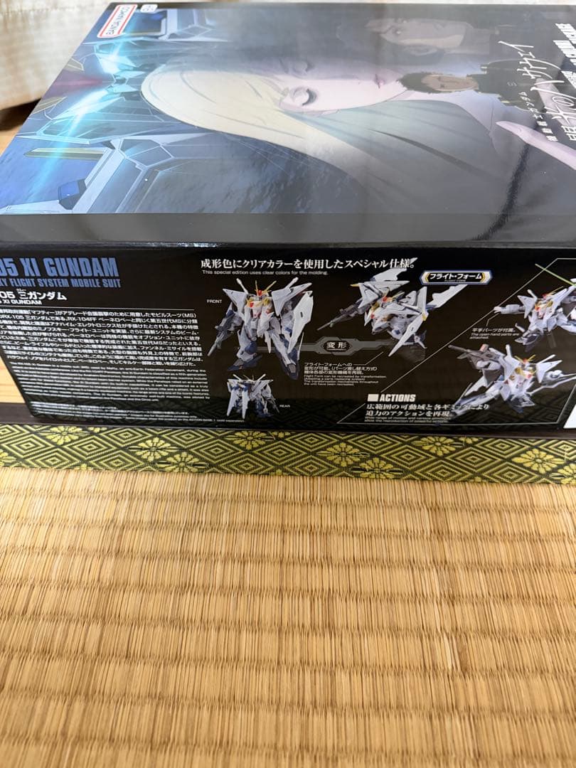 閃光のハサウェイ HG 1/144 XI クスィー ガンダム 新品 クリアカラー