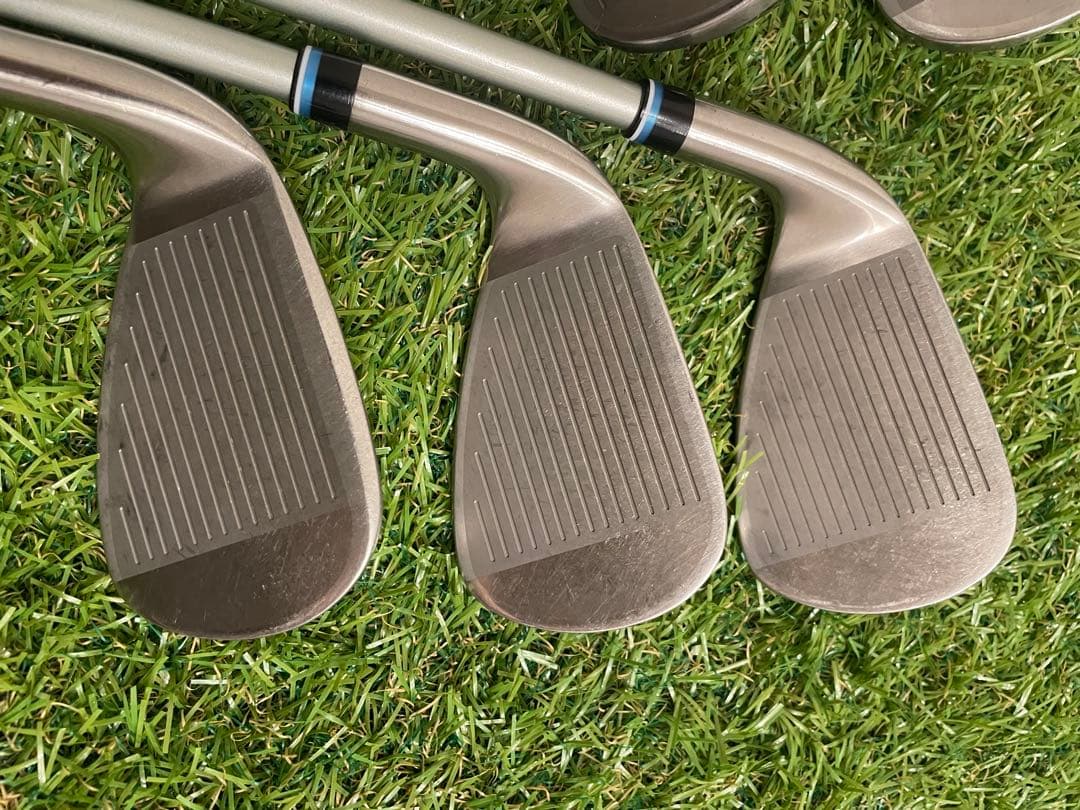 ゼクシオ12 レディースアイアン 5本 エクリュホワイト フレックスL