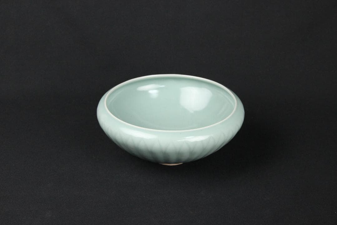 中国古美術　宋時代 龍泉窯 青磁蓮瓣文　鉢　茶碗 中国古美術 FJ11-2