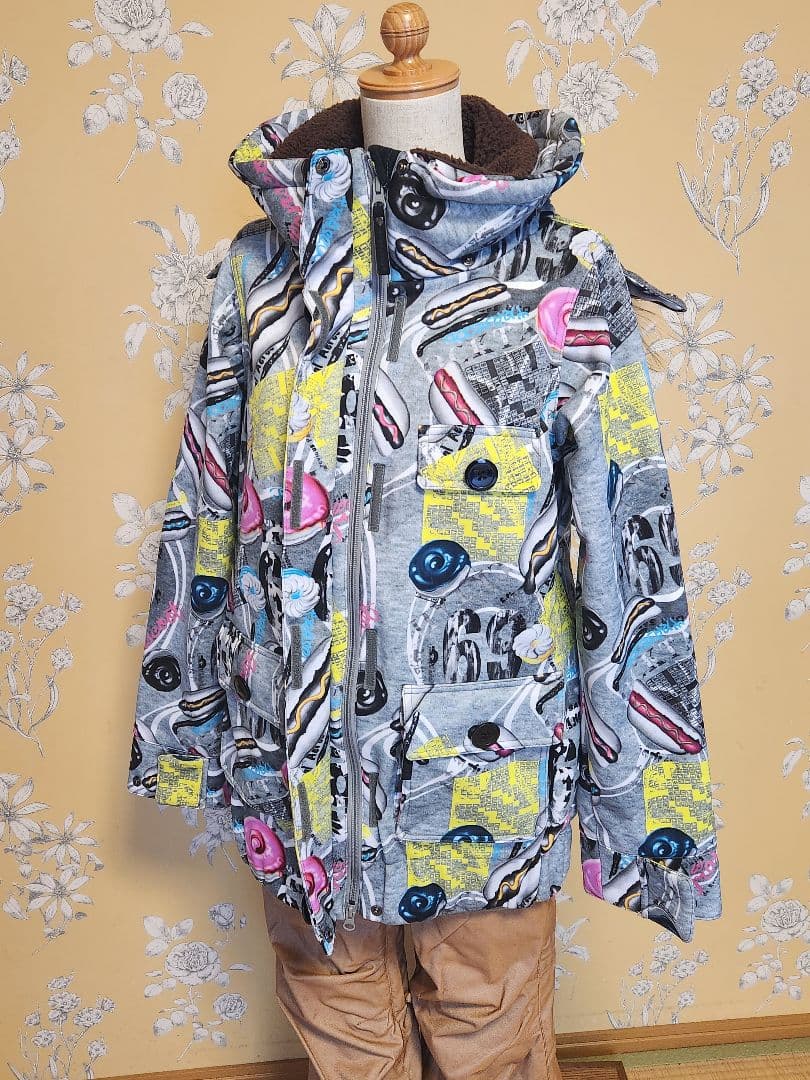 美品！　TRANSCOOT スキーウェア 上下セット　マルチカラー サイズ9