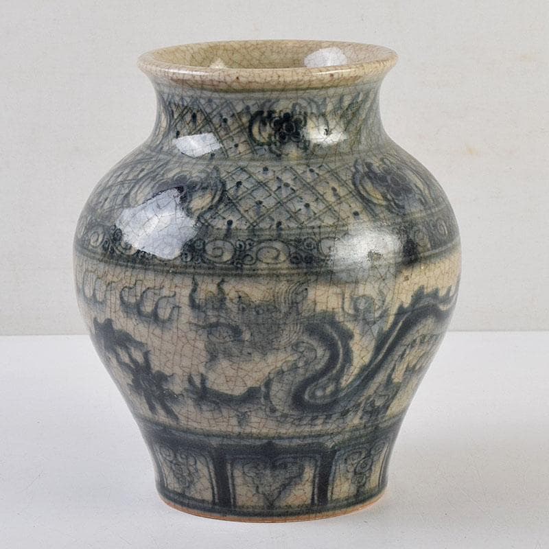 中国　安南染付　雲龍文　壷　C　9161