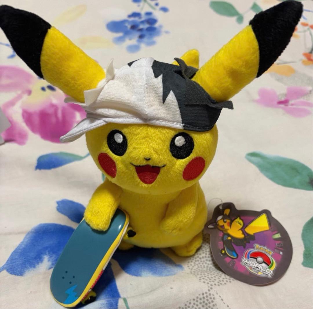 WCS ピカチュ　ぬいぐるみ