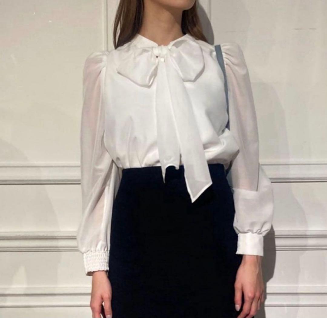 美品 セルフォード リボンブラウス フレア Aライン 白