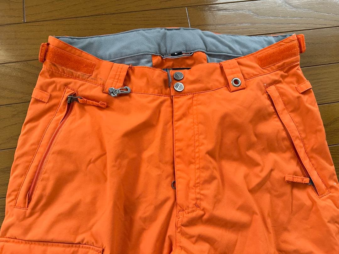 686 FUELメンズ（L）スキーウェア　スノーウェア　上下セット　オレンジ