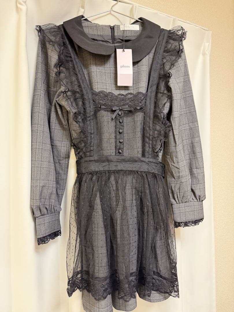 チュールエプロン付きドーリーワンピース pium