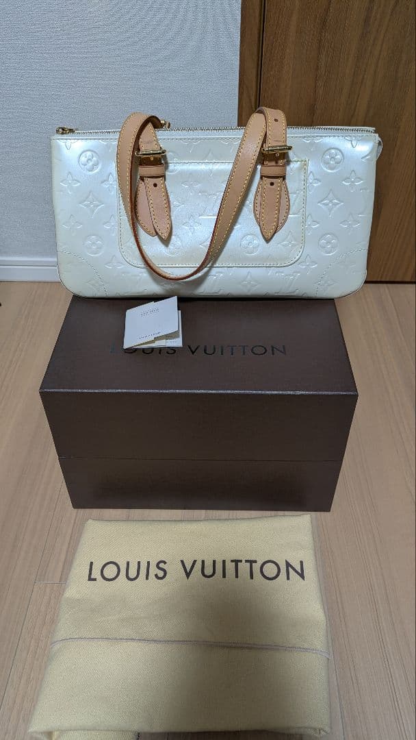 ルイヴィトン　ヴェルニ　LOUIS VUITTON　ハンドバック