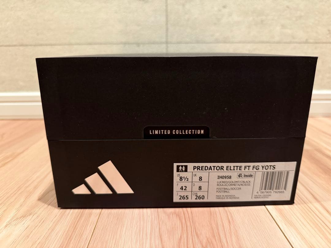 プレデターエリート FG 国内未発売カラー