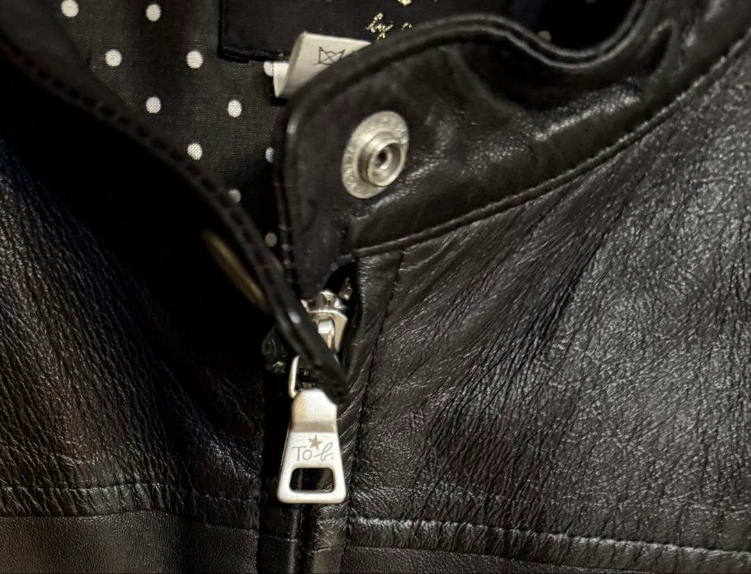 トゥービー バイ アニエスベー ラムレザー シングルライダース 日本製 ブラック