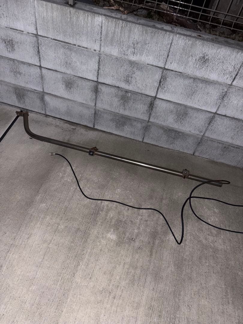 パイプアンテナステー　トラック