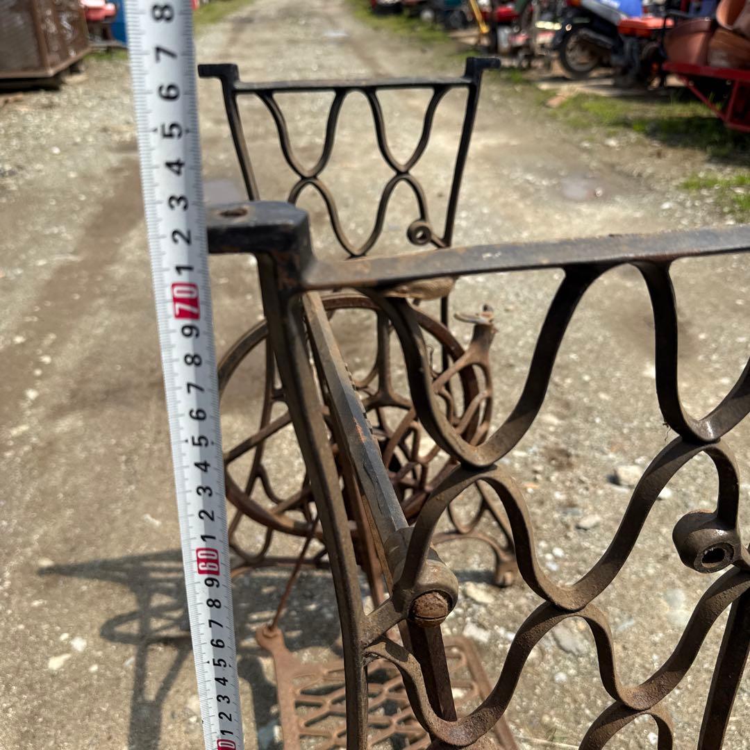 ＆激レア SPECIAL足踏みミシン ミシン脚 網目 古鉄 アンティーク 現状品