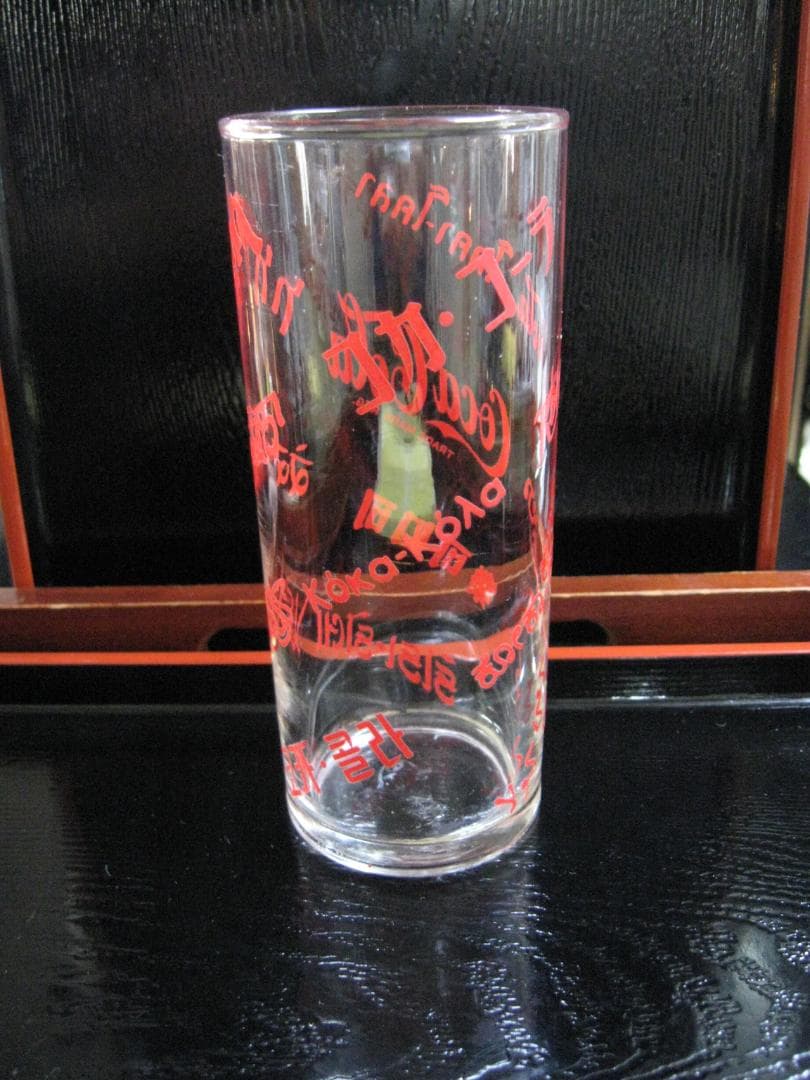 コカ・コーラ   1980年代　入手困難非売品　オリジナルデザイングラス1個