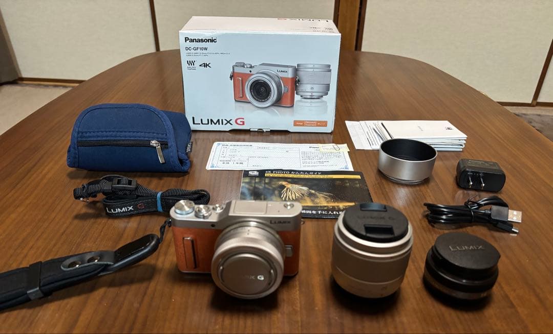 Panasonic LUMIX DC-GF10一式と単焦点レンズ （レンズ３個）