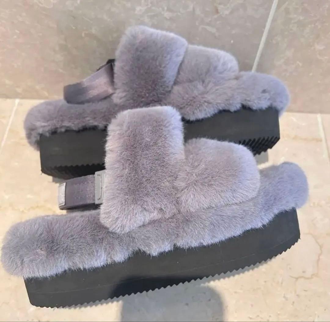 【新品同様】Shaka 厚底プラットフォーム　ファーサンダル　グレー25cm