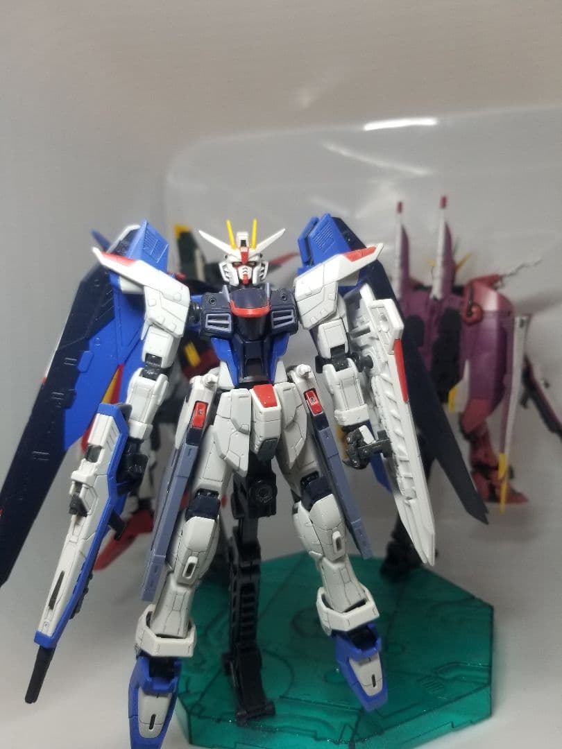 RG　ストライクガンダム　ジャスティスガンダム　フリーダムガンダム