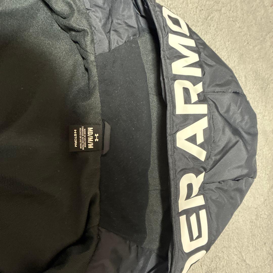 ★極美品★アンダーアーマー　防水ベンチコート Mサイズ ブラック