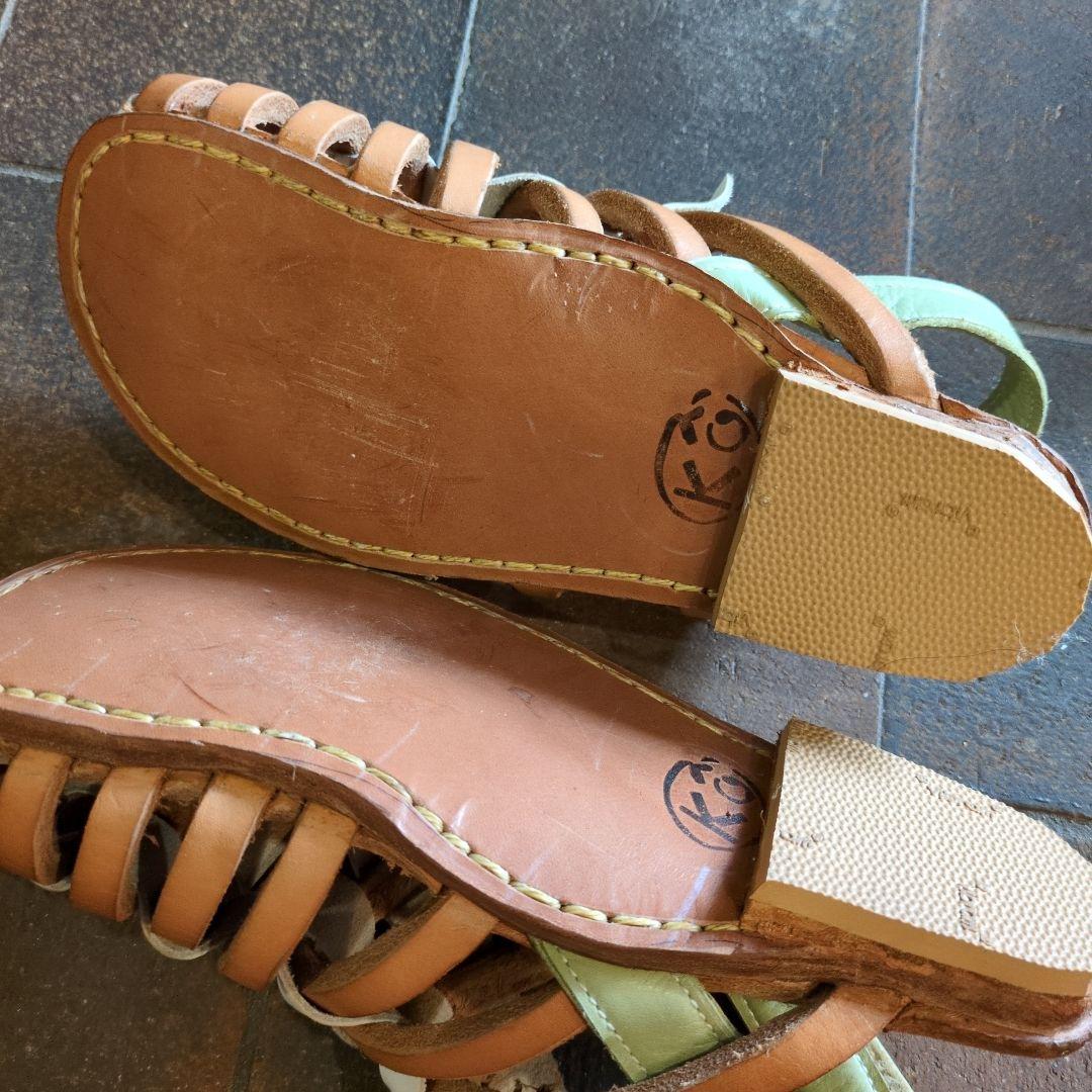 はなまめ曽田耕さんの皮のサンダル