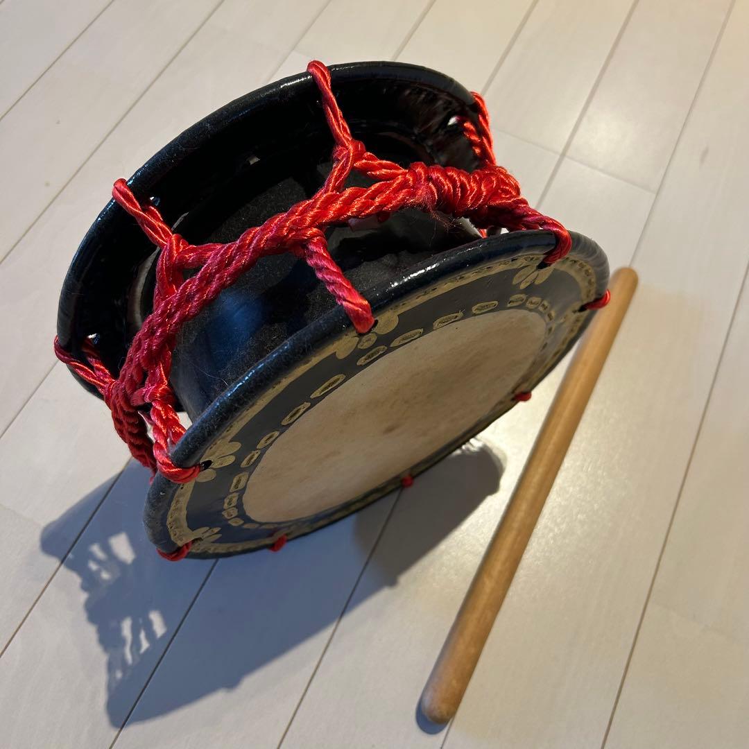 小太鼓 黒・金・赤 バチ付き　エイサー　和太鼓