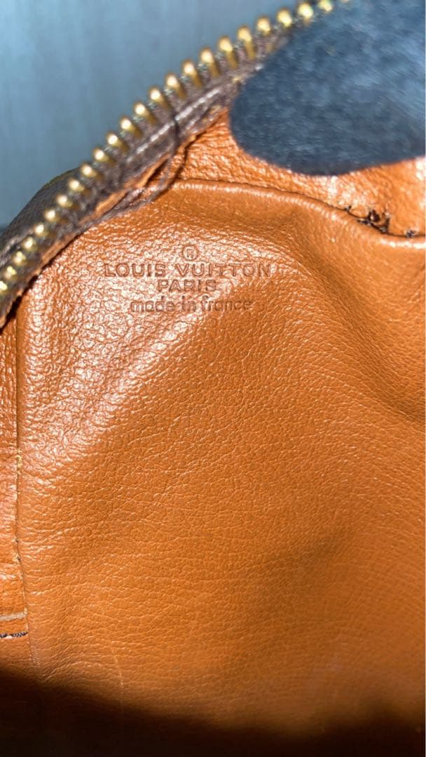 ルイヴィトン　ショルダーバッグ　モノグラム　プチマルソー　レザー　肩掛け