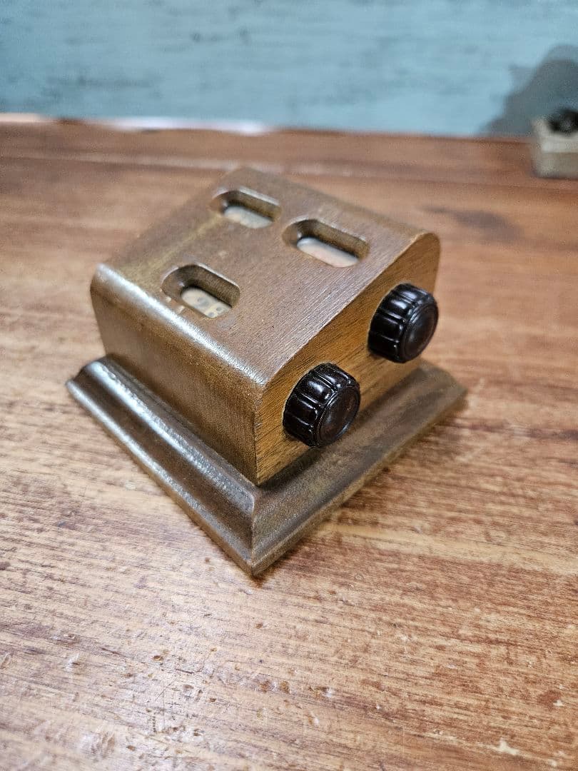 アメリカヴィンテージ 卓上カレンダー 木製 ウォルナット材 書斎 デスク