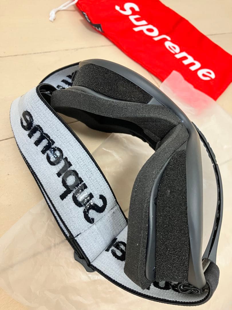 新品未使用品！SMITH Supreme スミス　シュプリーム　ゴーグル