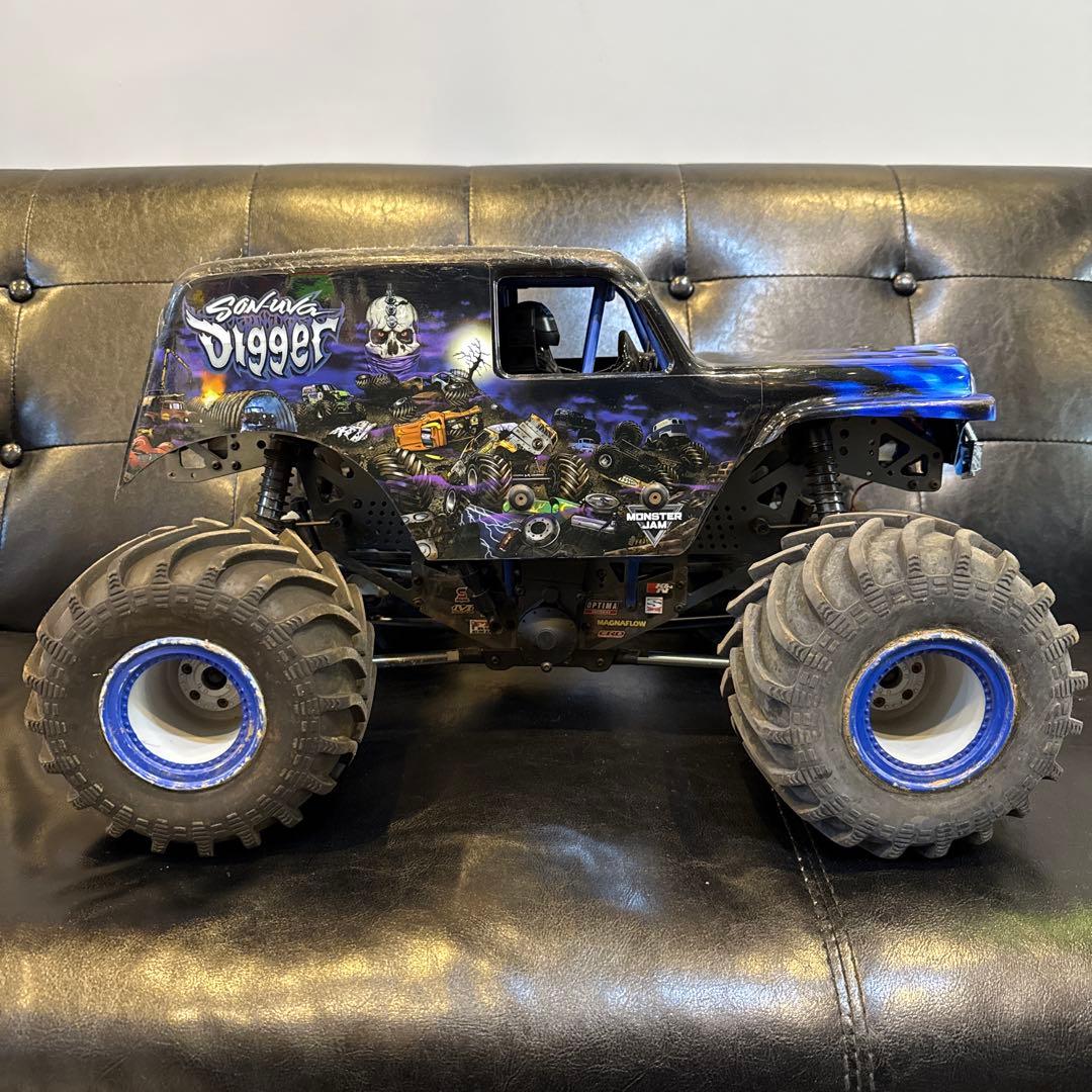 あぼあぼあぼ様売り切り1/8 LOSI LMT Son Uva Digger