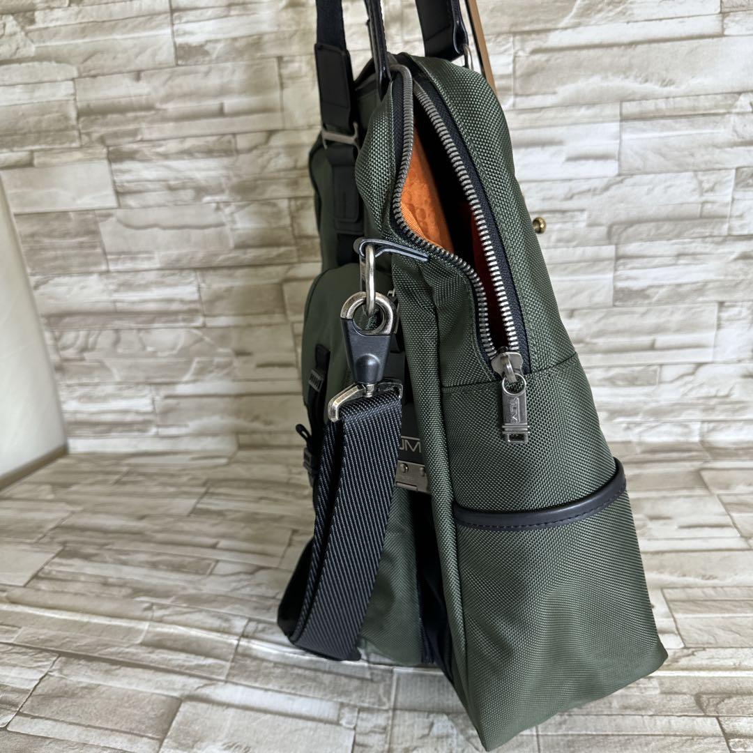 TUMI ALPHA BRAVO カデット　美品　２WAY バッグ